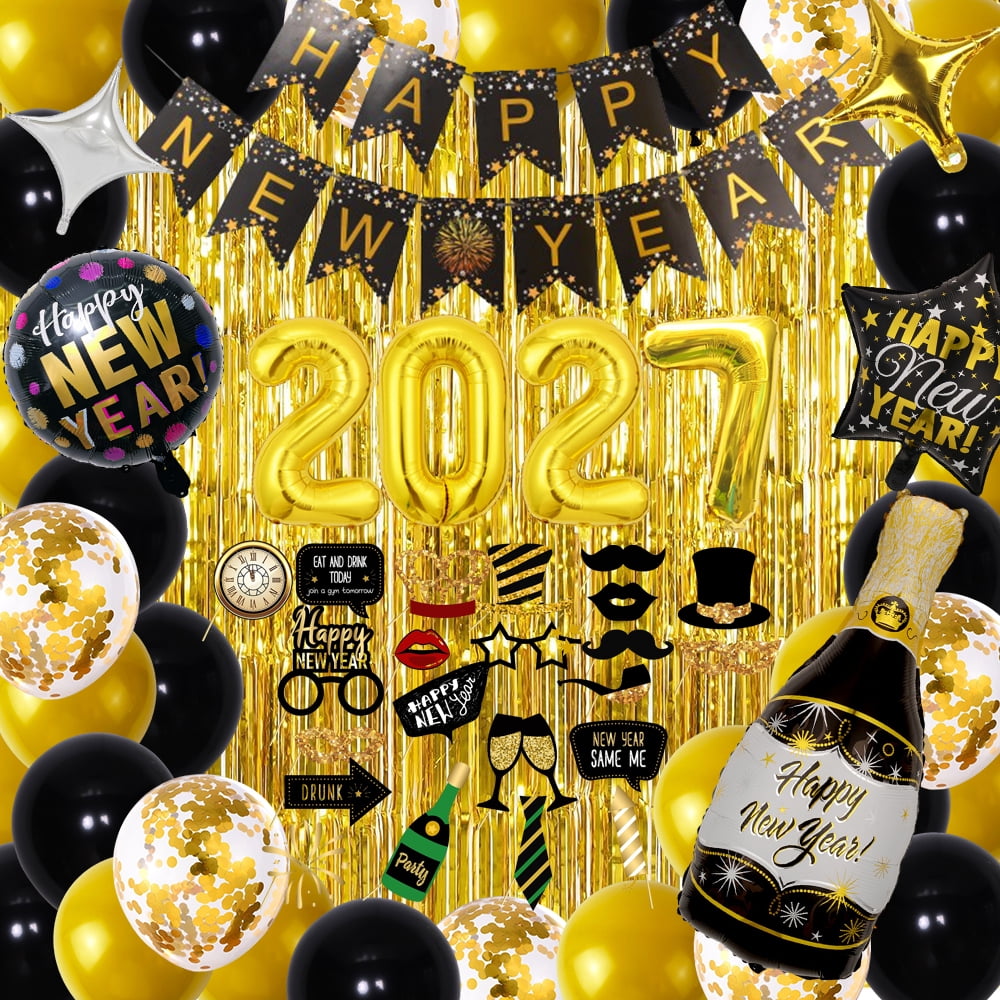 Vibrant Gold Fringe Backdrop with '2027' Balloons and Banners — Gold New Years Eve Decor