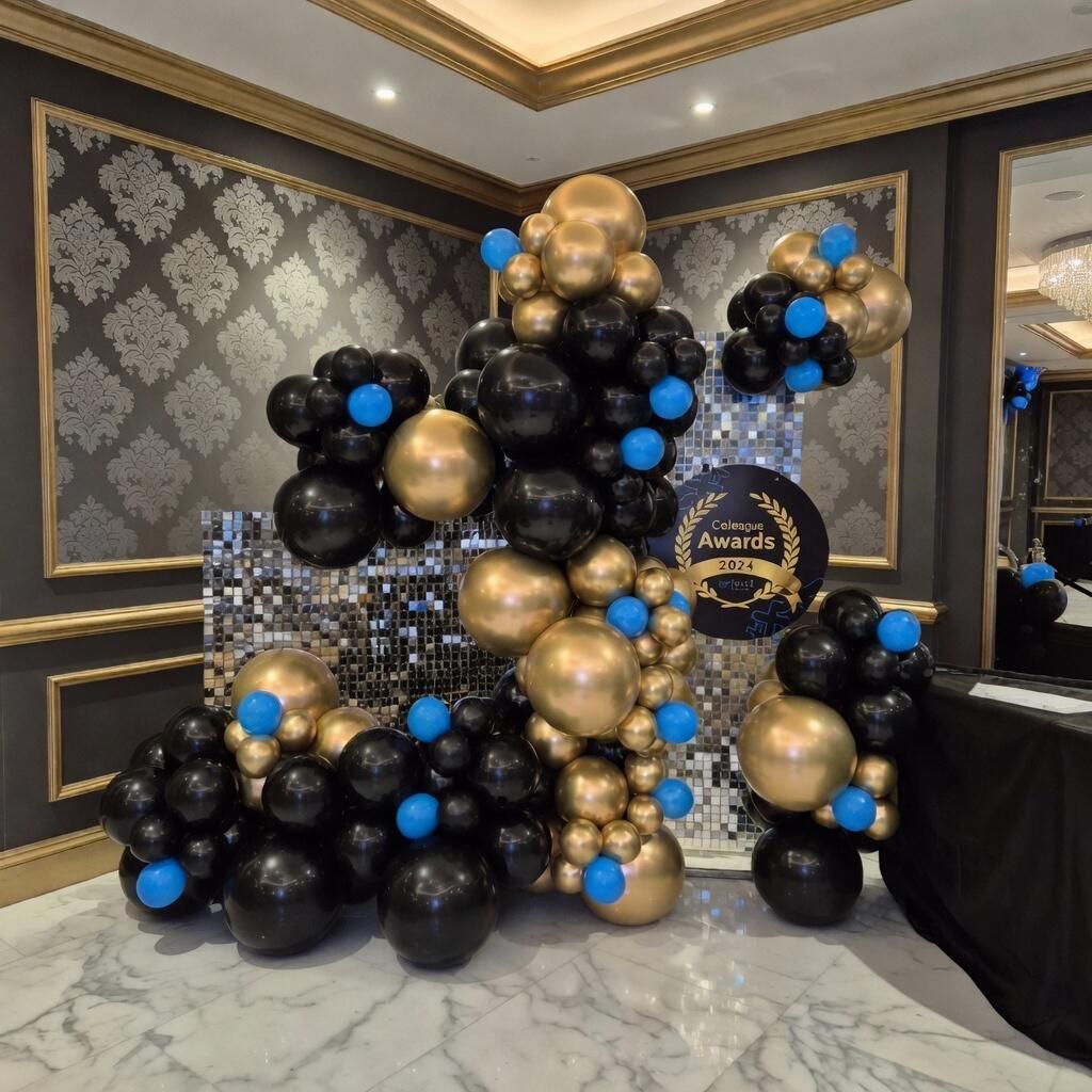 Modern Visual Idea — New Years Eve Balloon Garland