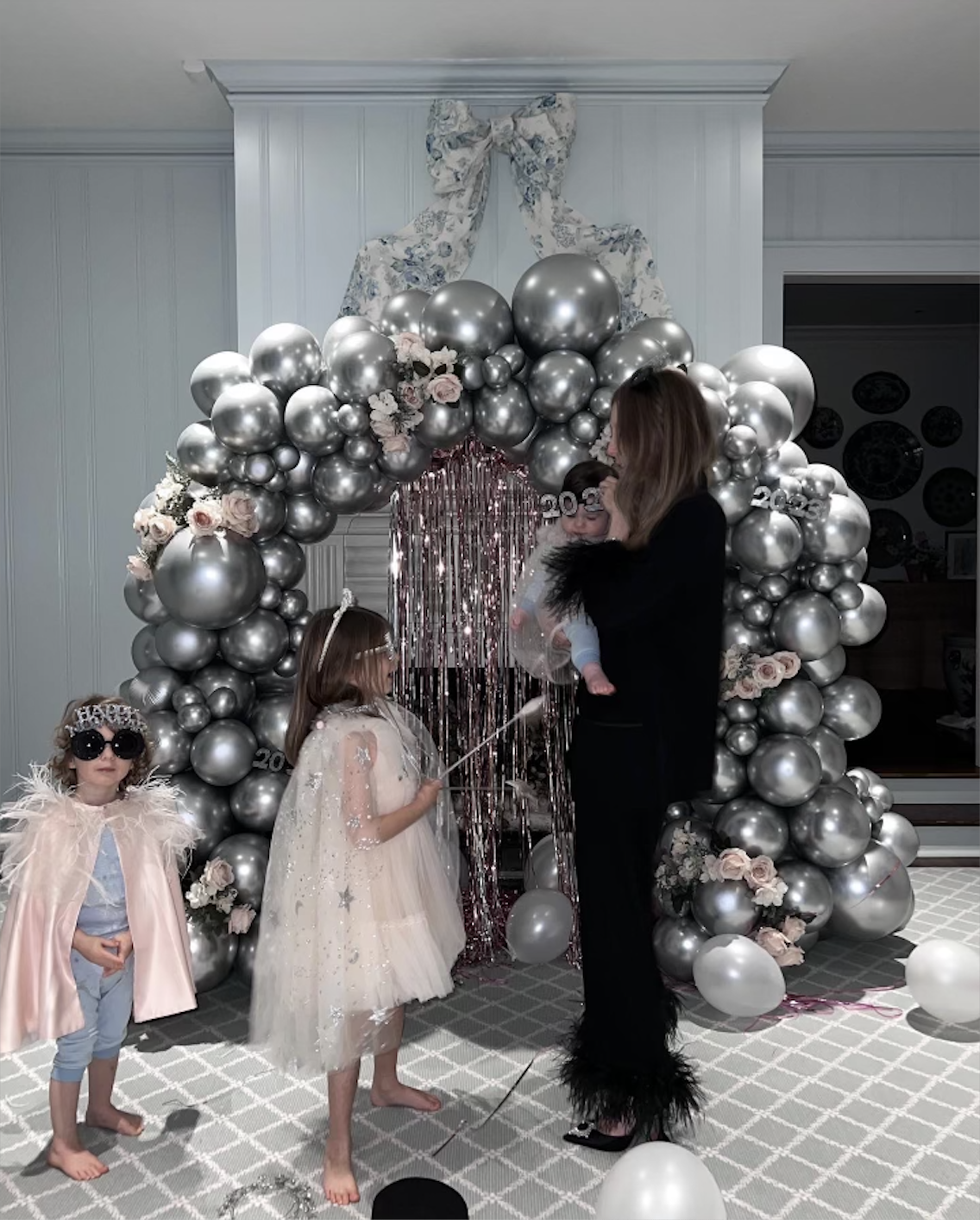 Chic Silver Balloon Arch for a Modern New Year's Eve Party — New Years Eve Party 2027