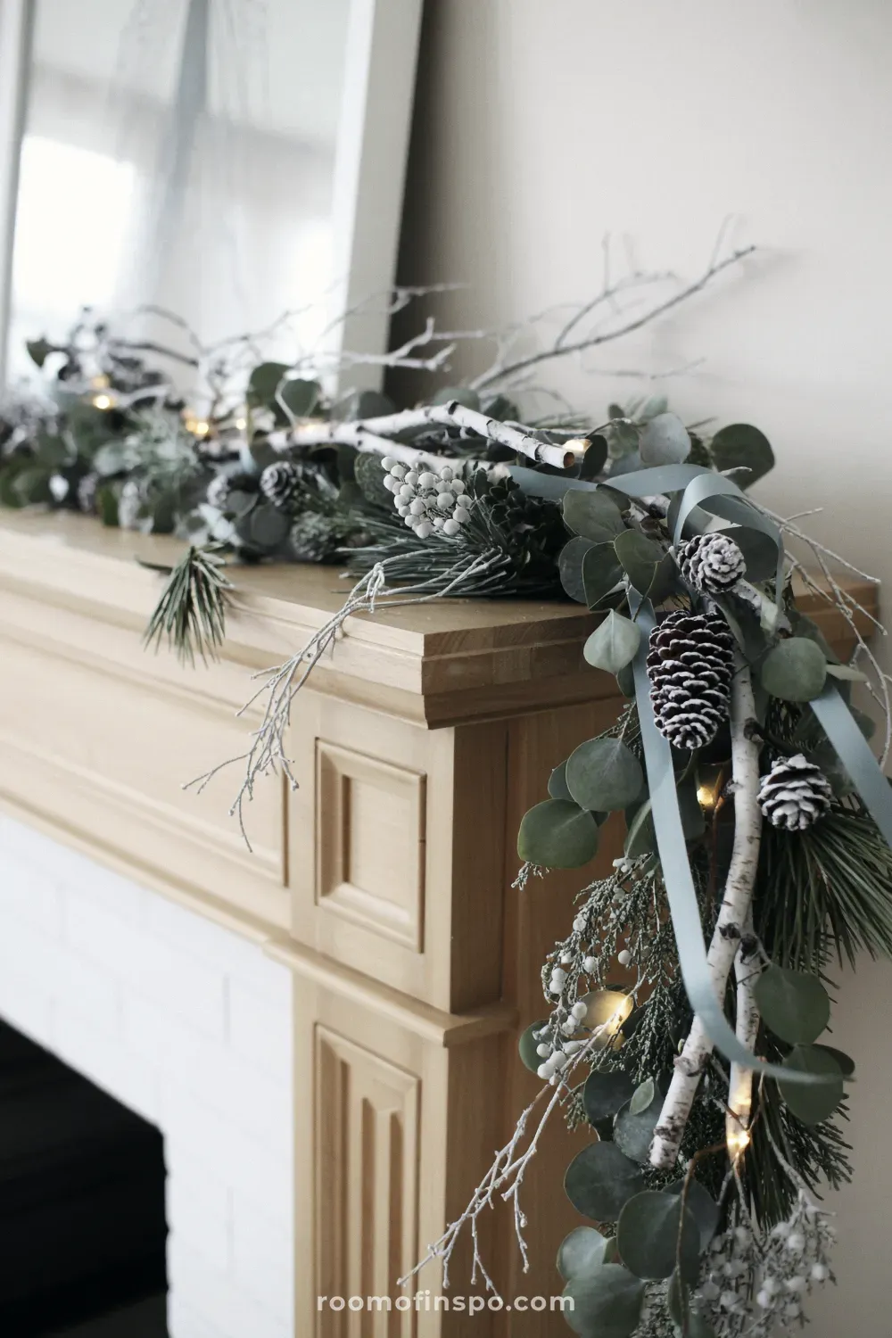 Modern Natural Mantel with Eucalyptus and Birch Garland — Winter Mantel Decor